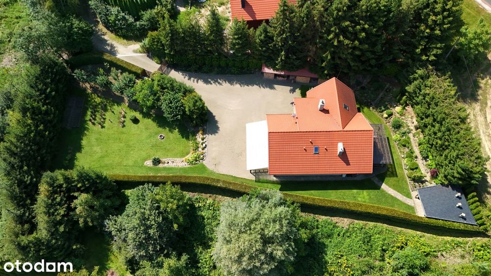 Wyjątkowy dom z dużą działką w świetnej lokalizacji z potencjałem