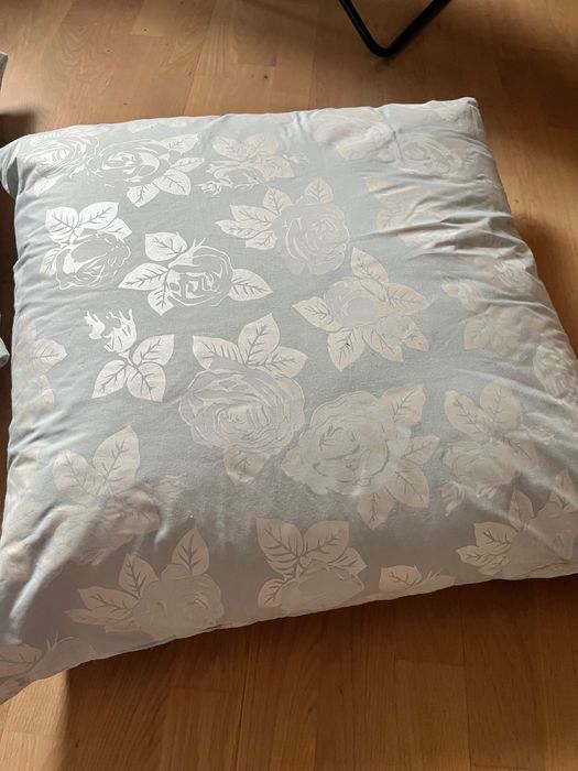 Подушки 70*70см.