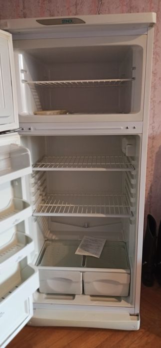 Холодильник "Stinol - 242Q"