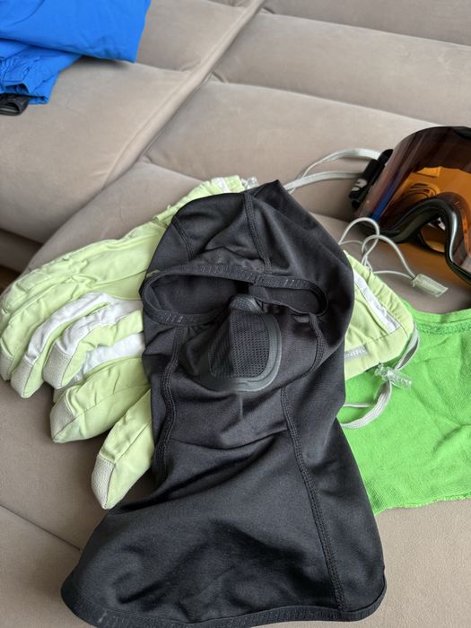 Гірськолижна маска, рукавиці, балаклави