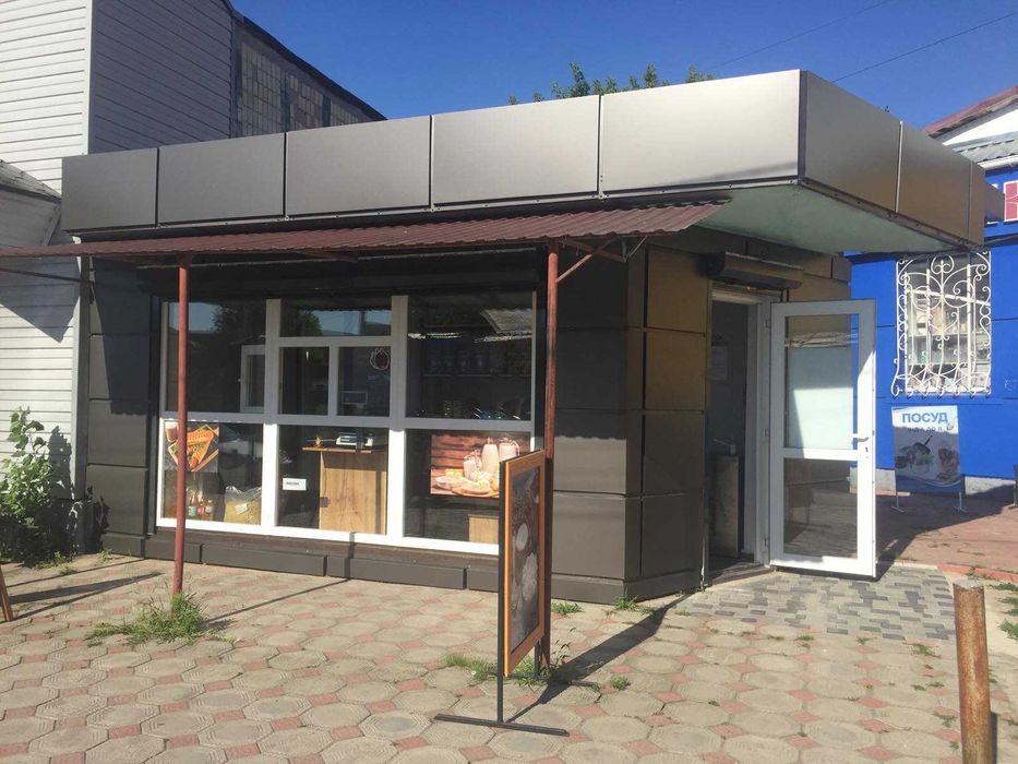 Продам торгове приміщення по вул. Ярмаркова(біля ринку)