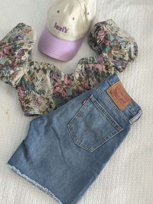 Жіночі шорти бренду "Levi's" 505 оригінал, розмір 25, голубі, стан нових