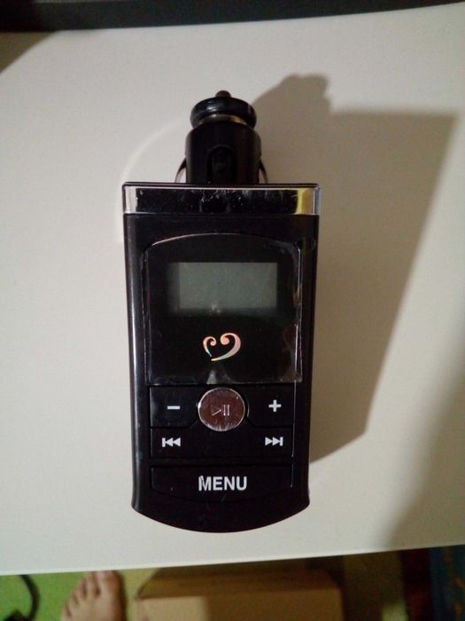 Leitor de mp3 com entrada para cartões