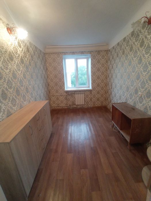 Продам гостинку метро 23 августа