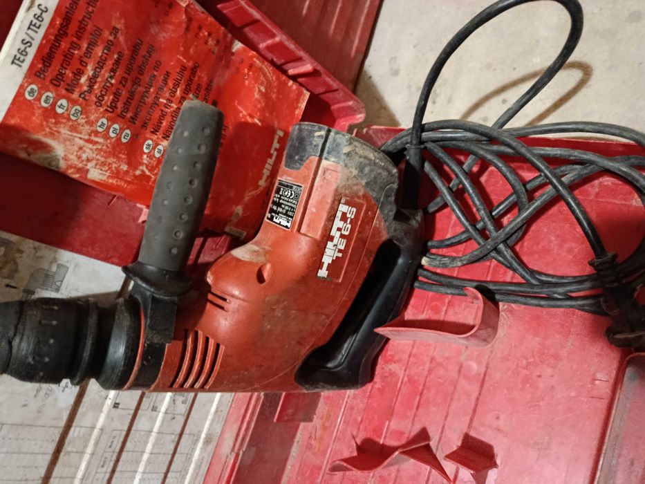 Młot udarowy HILTI