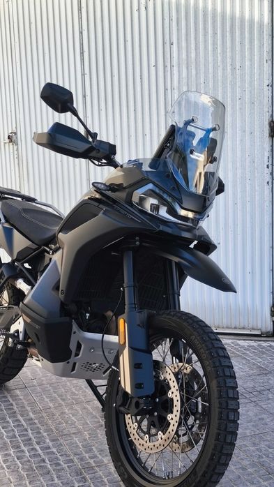 CF Moto 800MT-X de 2025 em Excelente Estado - Apenas 2300 km!