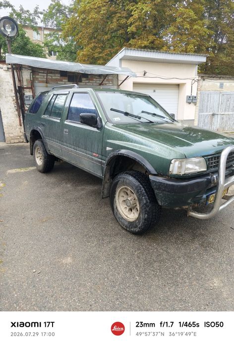 Opel Frontera A 2.4