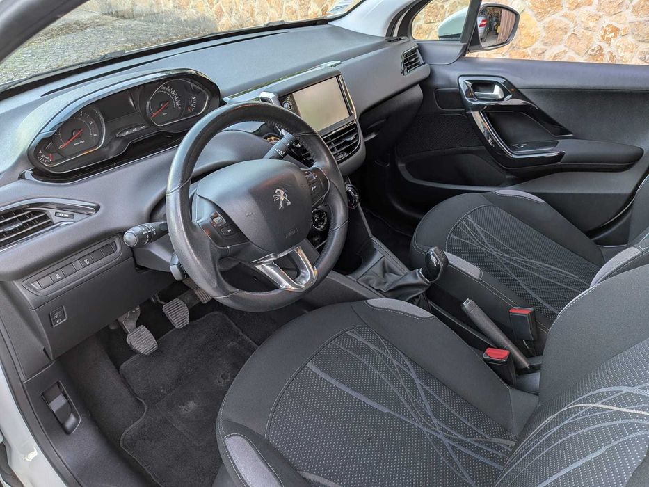 Peugeot 208, 2015 - 133.000 km