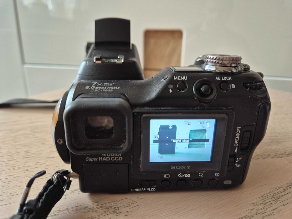 Aparat cyfrowy retro z Nightshot Night Shot noktowizor Sony DSC-F828