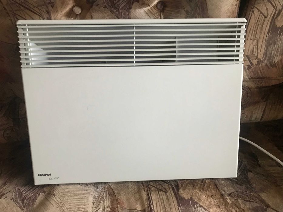 електричний обігрівач- конвекторного типу Noirot spot E3 1500вт