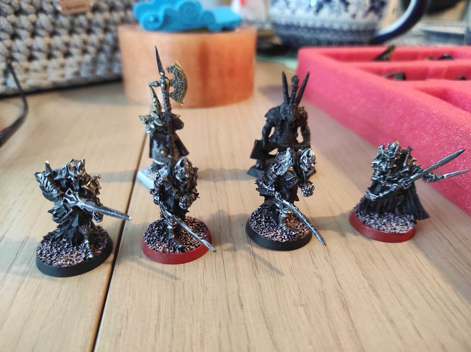 Metalowe figurki Warhammer