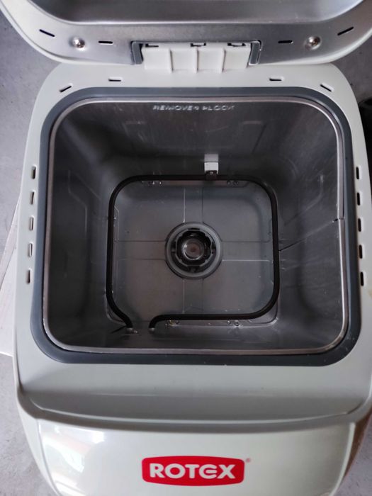 Хлебопечка новая