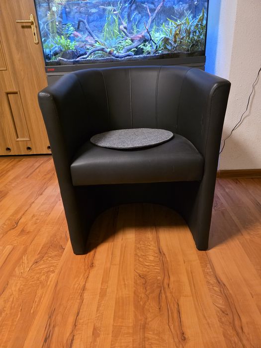 Cztery fotele klubowe eko skóra