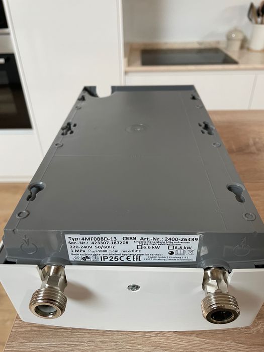 Esquentador elétrico monofásico Clage CEX9