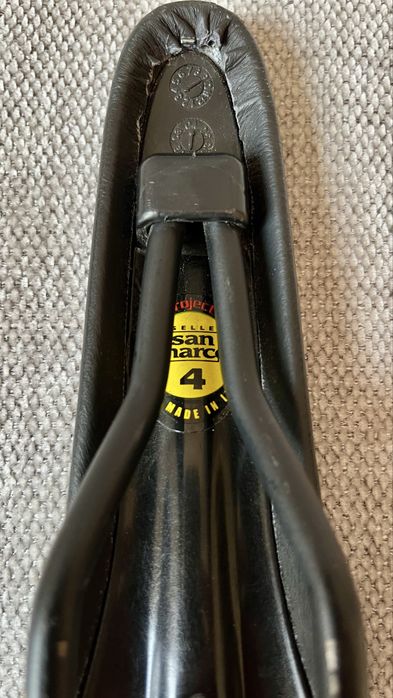 Skórzane siodełko szosowe SELLE SAN MARCO 4. Made in Italy.