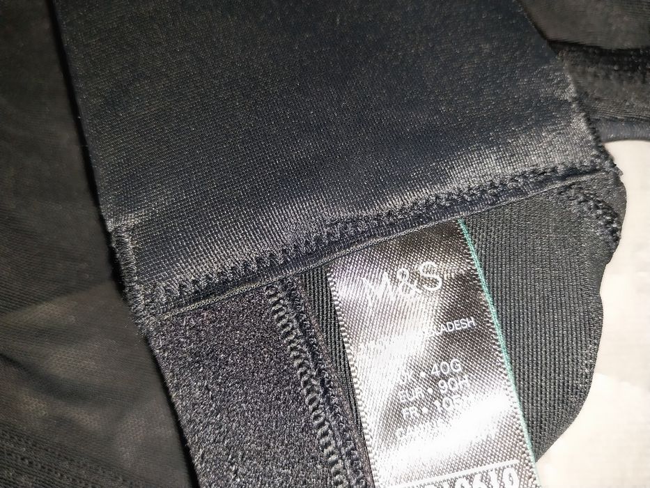 M&S GoodMove solidny stanik sportowy biustonosz 90H Nowy