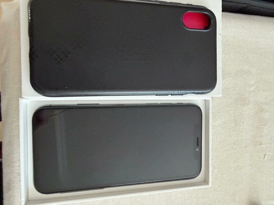 Продається Apple iPhone X на 256 ГБ у хорошому стані.
Телефон доглянутий, акуратно використовувався.
Усі основні функції працюють.

Пам’ять: 256 ГБ.