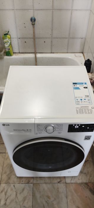 Máquina de lavar roupa LG direct drive 8kg 1400rpm A+++ como nova fazemos entrega e instalação na sua casa.