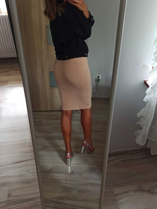 Kurtka czarna guziki damska duży kołnierz surowa S m