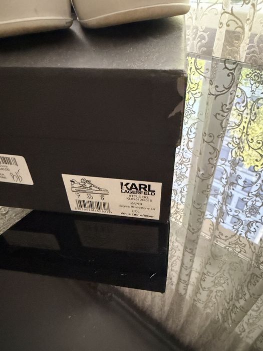 Продам кросовки Karl Lagerfeld