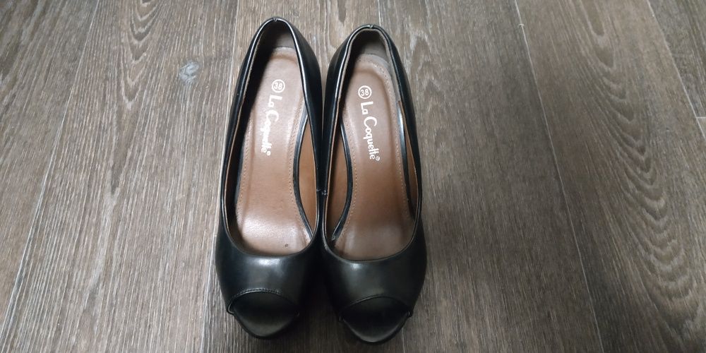 Женские тупли на платформе