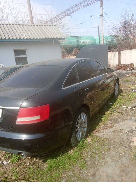 Audi A6 2.4 бензин