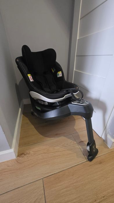 Fotelik samochodowy Be Safe Izi Turn   iSize