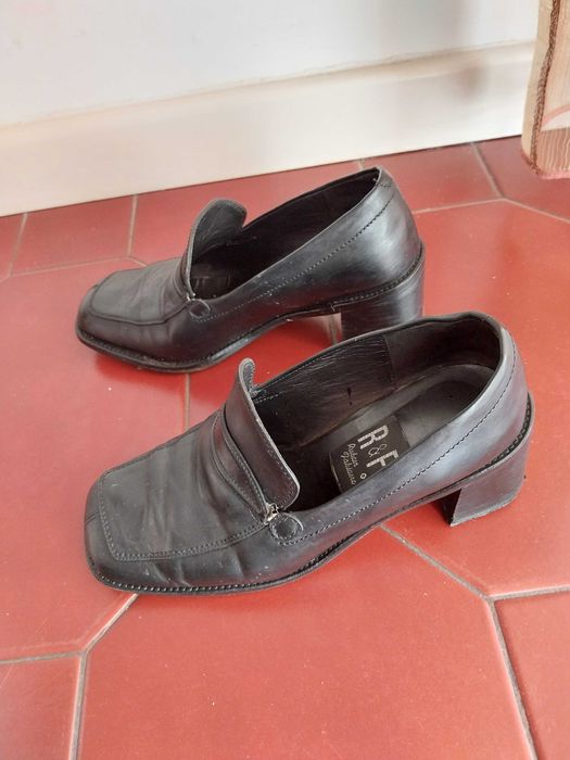 Sapatos de salto, clássicos, pretos, sola de couro, 35