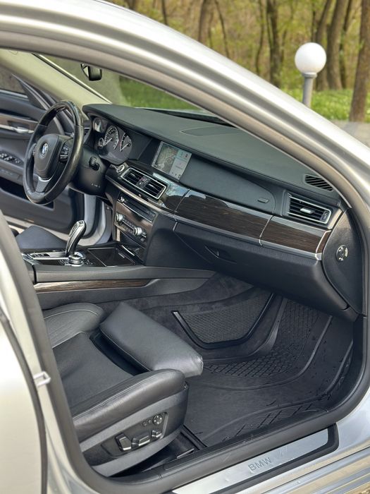 Продам BMW 730d 2009