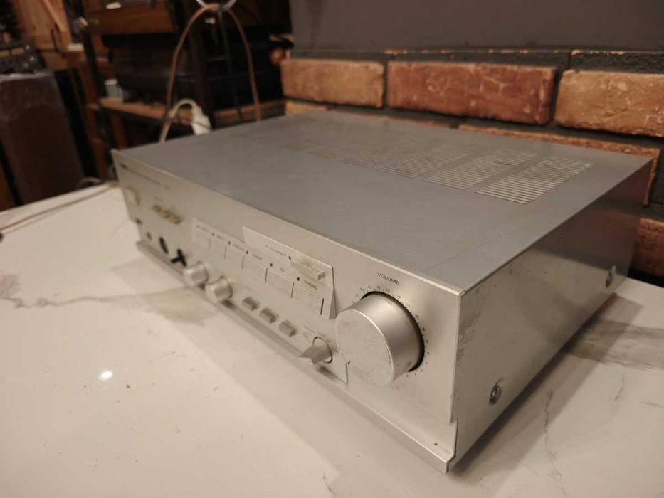 YAMAHA AX-530 ! Wzmacniacz STEREO ! uszkodzony