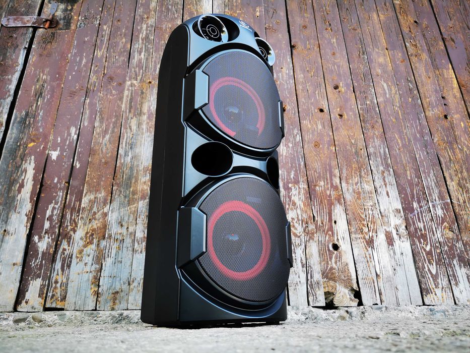 KOLUMNA NAGŁOŚNIENIOWA Głośnik BLUETOOTH Wieża Subwoofer Radio Karaoke