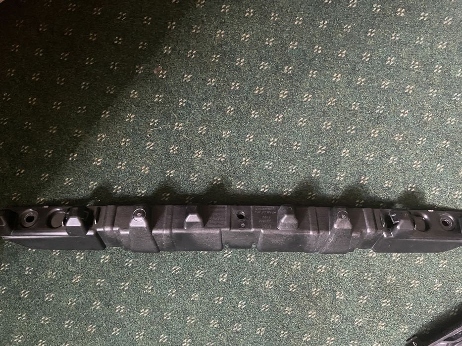 Полка крепления спойлера на крышку багажника Mini Cooper s F55, F56.