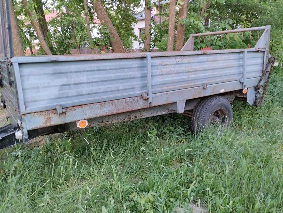 Rozrzutnik obornika jednoosiowy