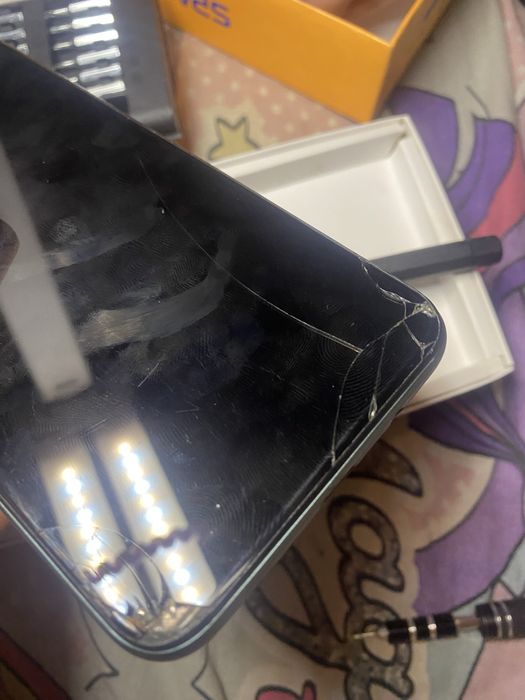 продам телефон на разбор или востановление