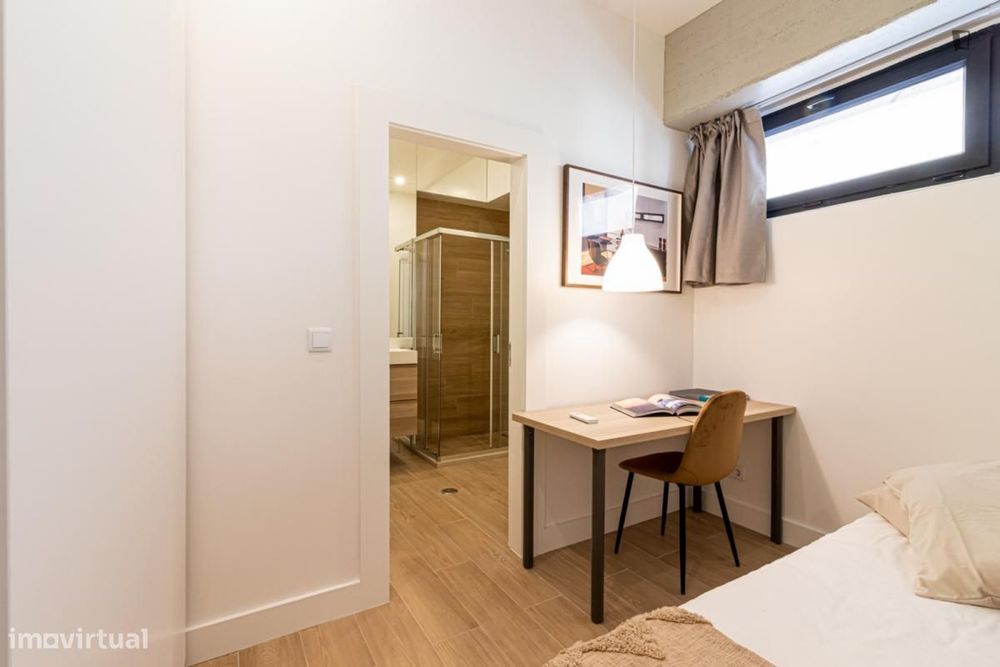 Quarto - localizado em Chelas Lisbon