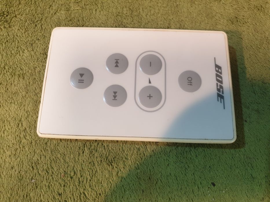 BOSE oryginalny pilot zdalnego sterowania.