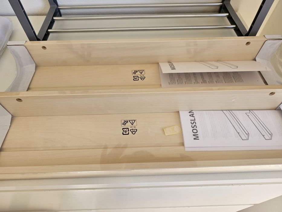 Vendo Prateleiras do IKEA MOSSLANDA
