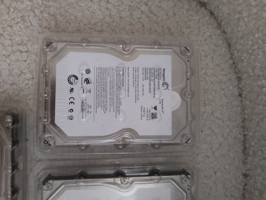 Samsung HDD 1tb Seagate HDD 2tb