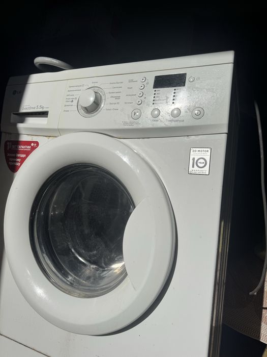 Продам машинку LG