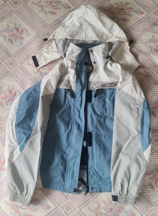 Продам  гірськолижну куртку