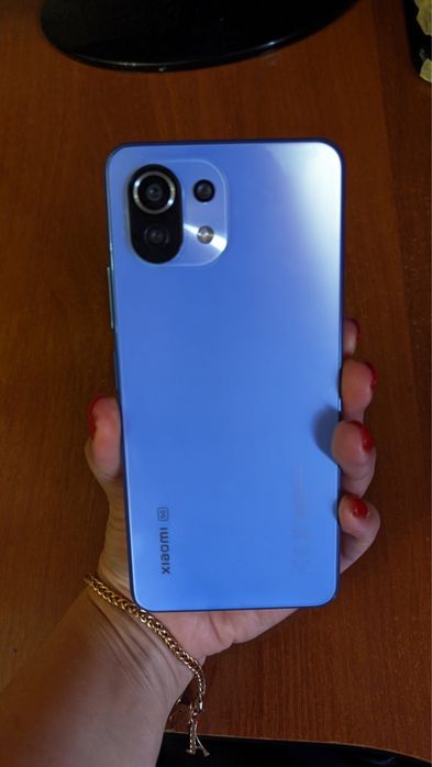 Продам Xiaomi 11 lite 6/128