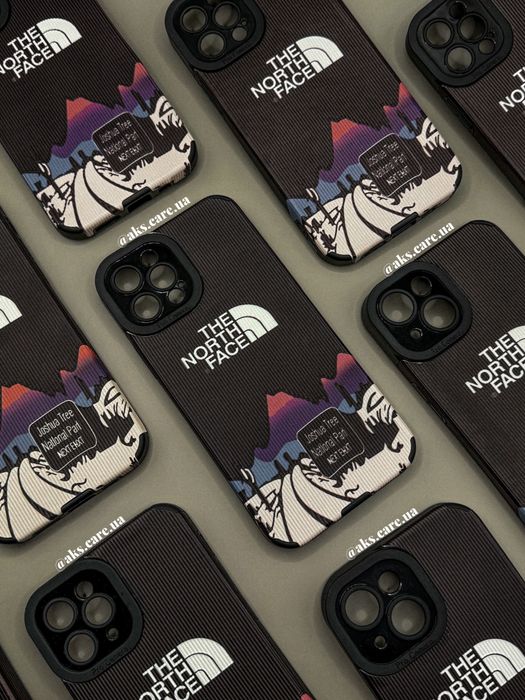Чохол чорний силіконовий гори логотип The North Face на Айфон iPhone