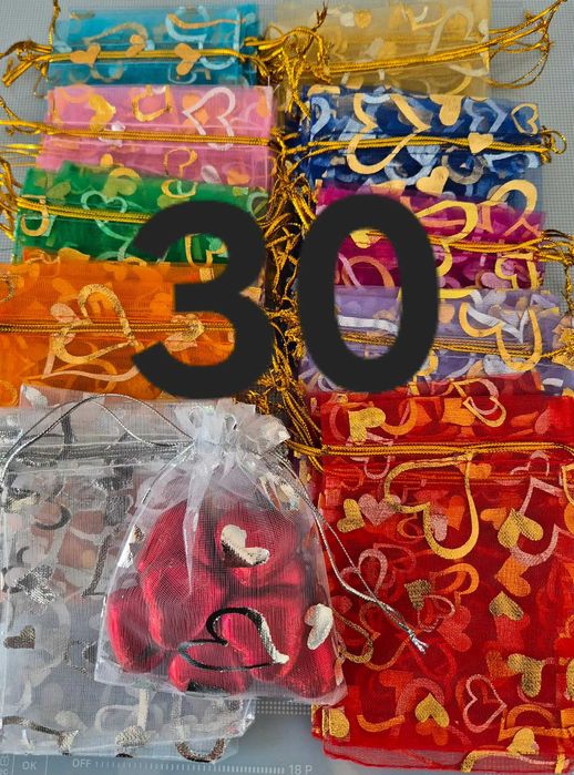 Woreczki ozdobne z organzy