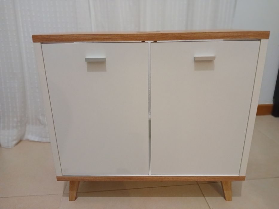 Armário para lavatório WC