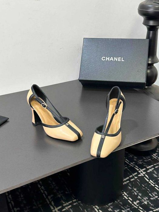 Czółenka Chanel Square Toe