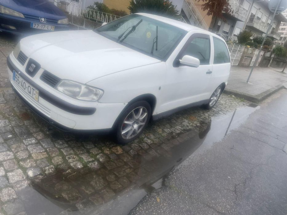 SEAT Ibiza em ótimo estado económico, Pronto a circular Excelente