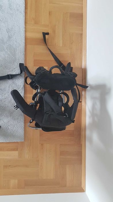 Plecak [nosidełko] ze stelażem do przenoszenia dziecka