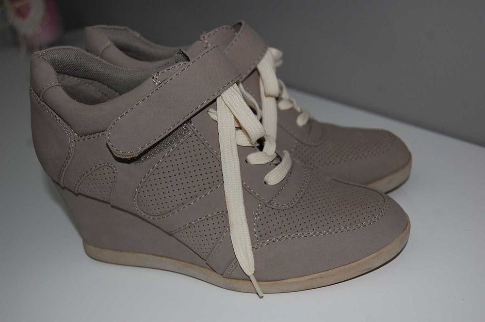Sneakersy botki na koturnie r 37 23,5 khaki szary jak nowe