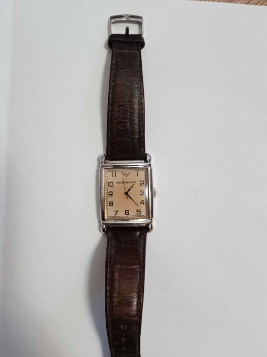 Часы наручные Armani