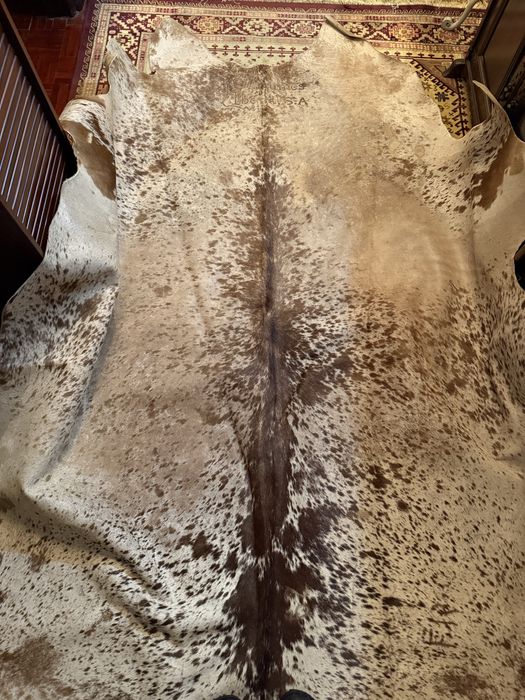 Tapete de Pele de Vaca Natural - Curtumes Ibéria (Genuíno)